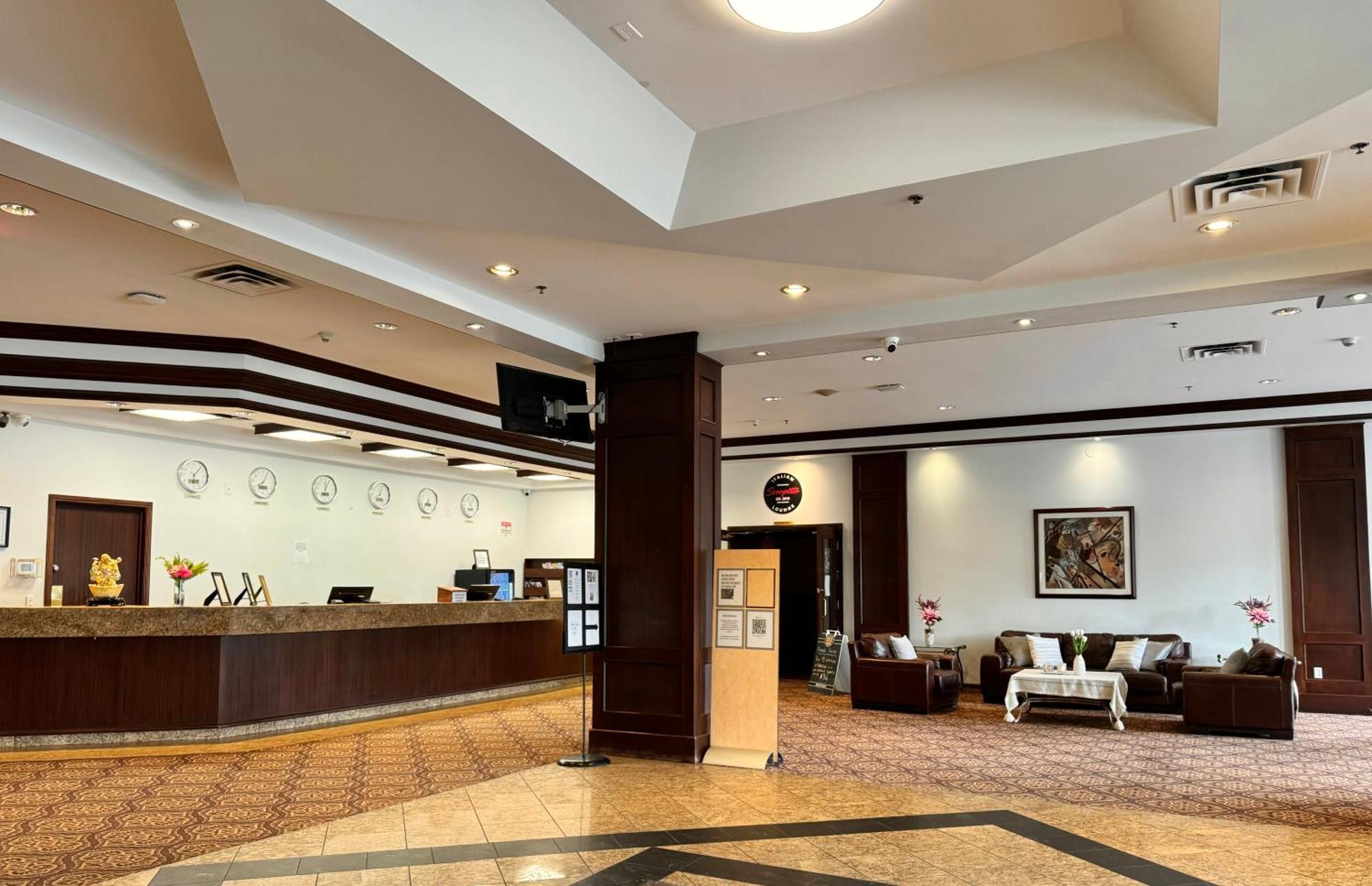 Hotel Divya Sutra Plaza And Conference Centre Calgary Airport Zewnętrze zdjęcie